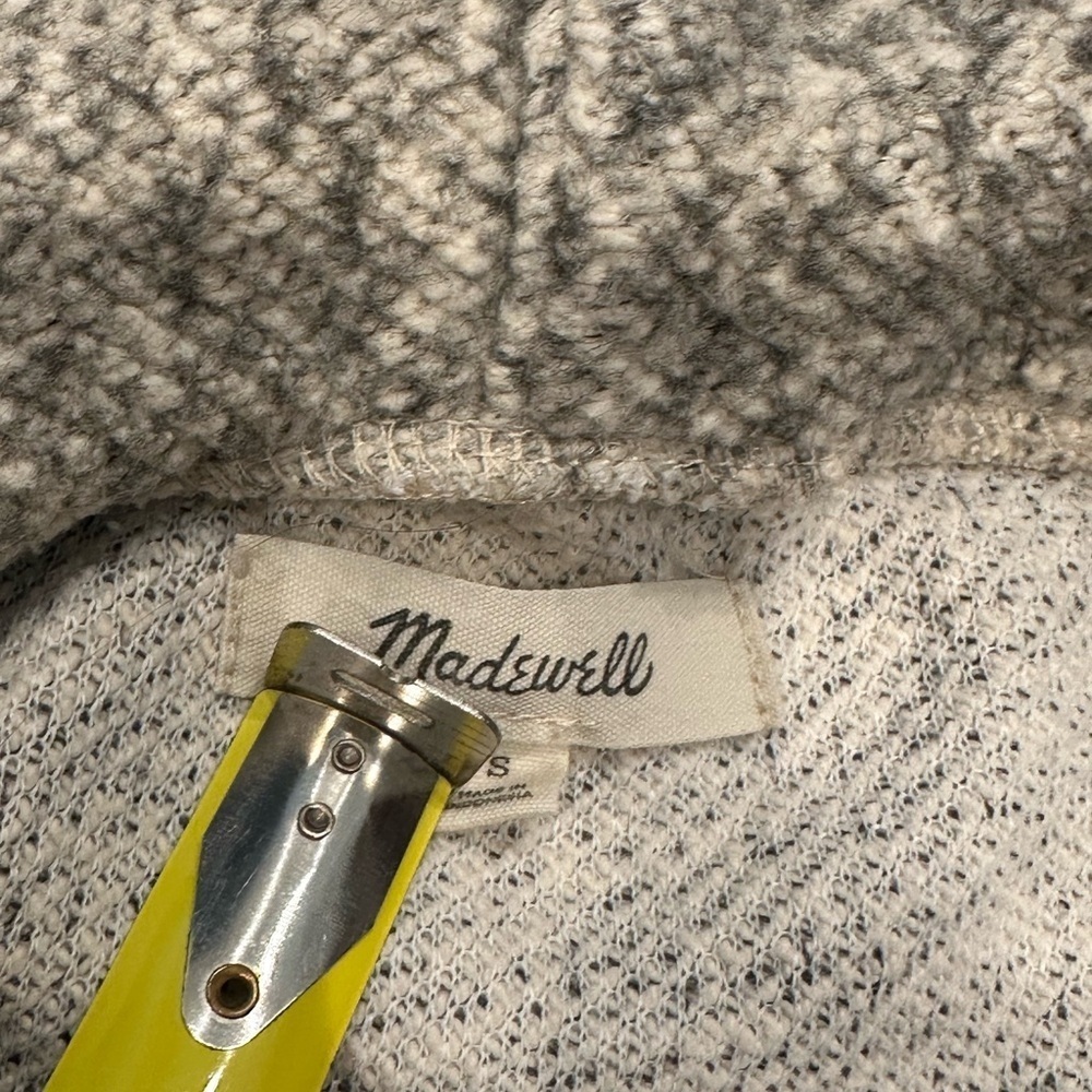 Madewell Quilted Sleeve Ivory Gray Hoodie Sweatshirt - Picture 5 of 14
